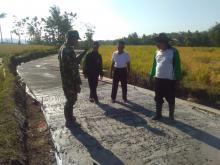 Apresiasi Kepala Desa Bonomerto Terhadap Satgas TMMD